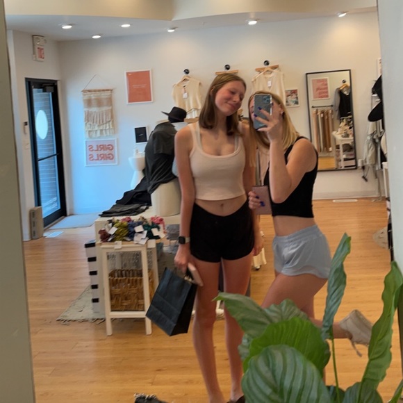 Meet your Posher, Emma - Picture 2 of 2